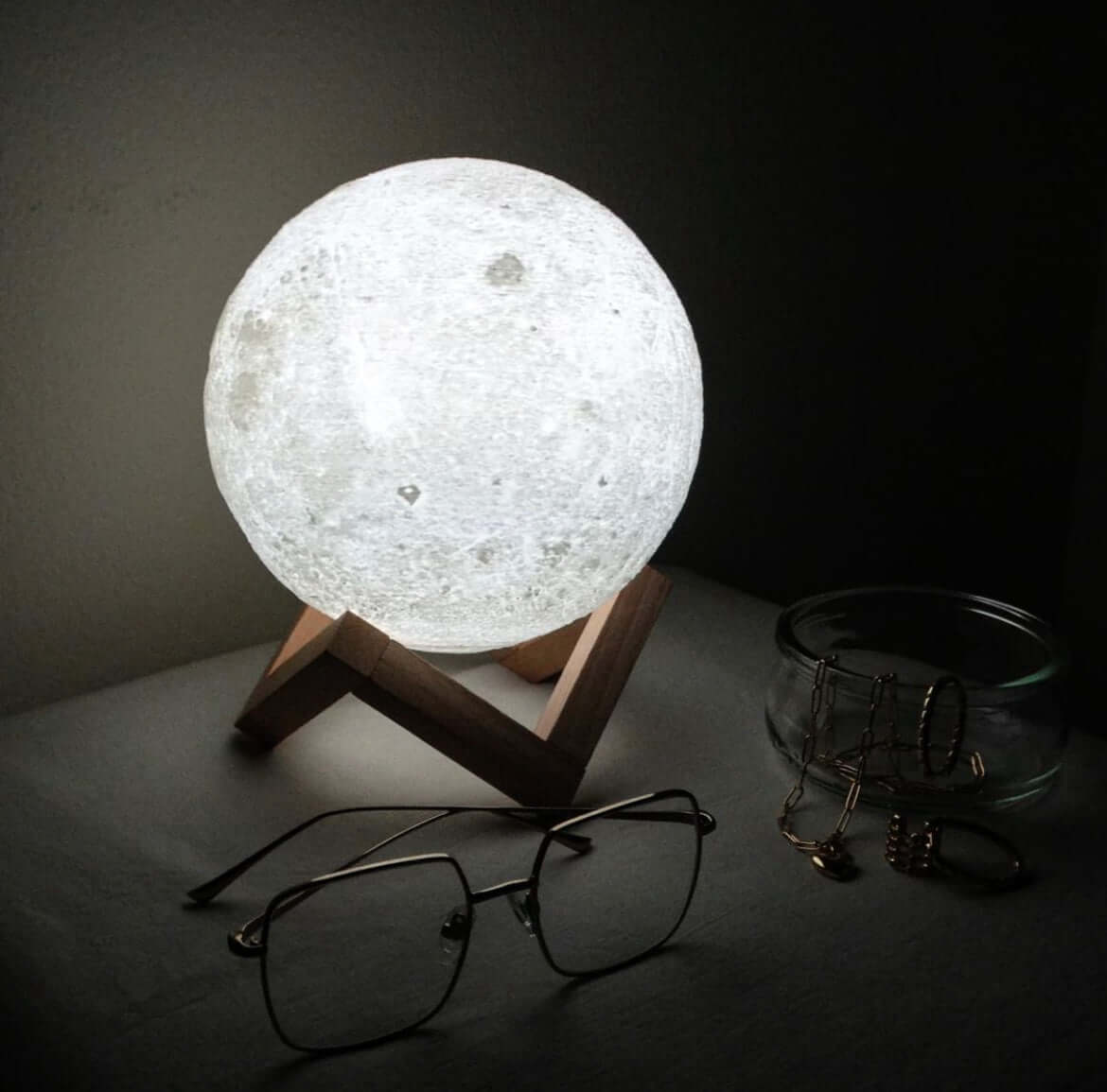 GALACTIC NIGHT™ - 15cm 3D Moon Lamp (2024 Edition)